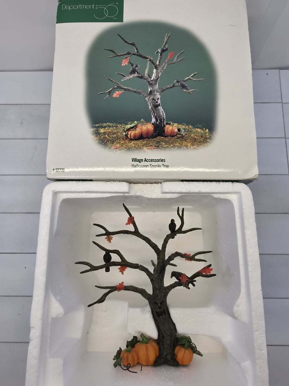 HALLOWEEN SPOOKY TREE Department 56 Village Accessories 1998 No. 52770
